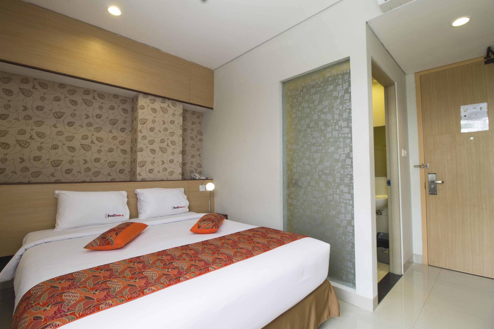 Hotel Reddoorz Near Padjajaran